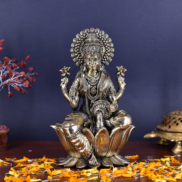 SuperFine Lakshmi Statue