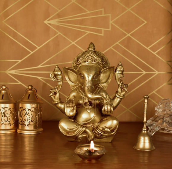 White Whale Lord Ganesha Brass Statue Hindu Religious Lord Ganesh Sculpture Figurine Ideal for Gift & Home Decor