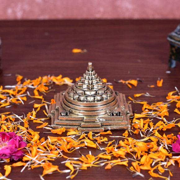 White Whale Superfine Shri Yantra Brass Statue | Premium Brass Maha Meru Shree Yantra for Home Pooja Health Wealth and Prosperity